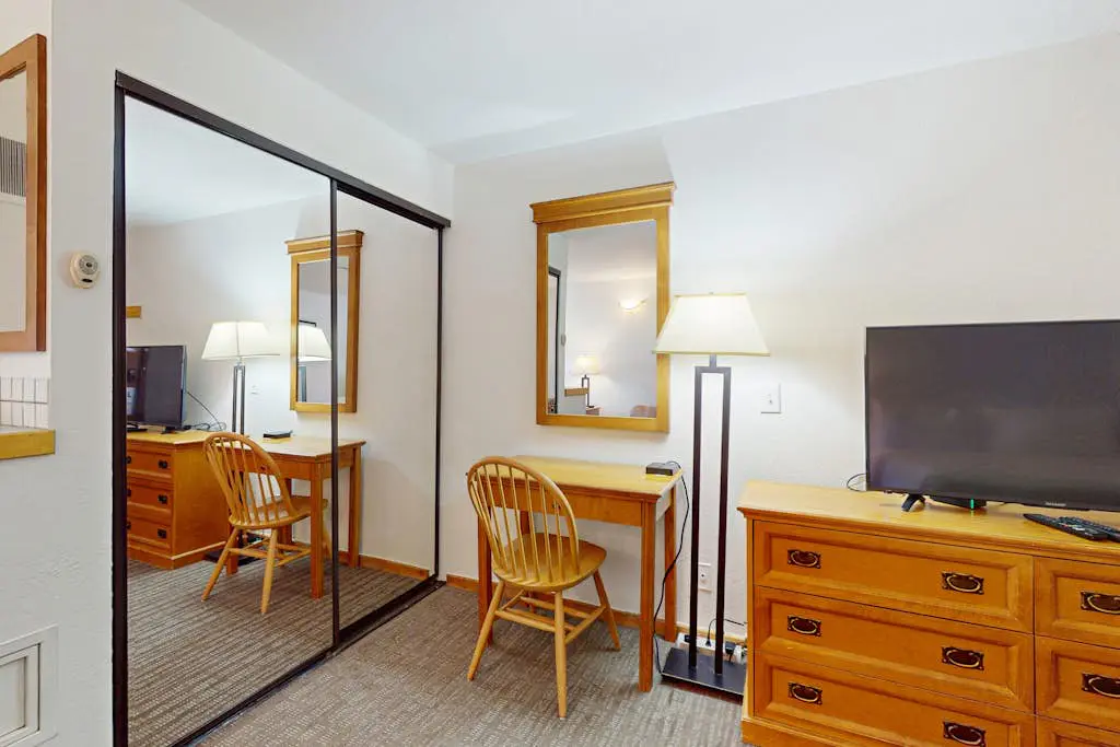 Aspen Mountain Lodge 210