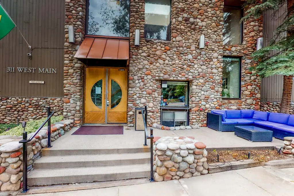 Aspen Mountain Lodge 210