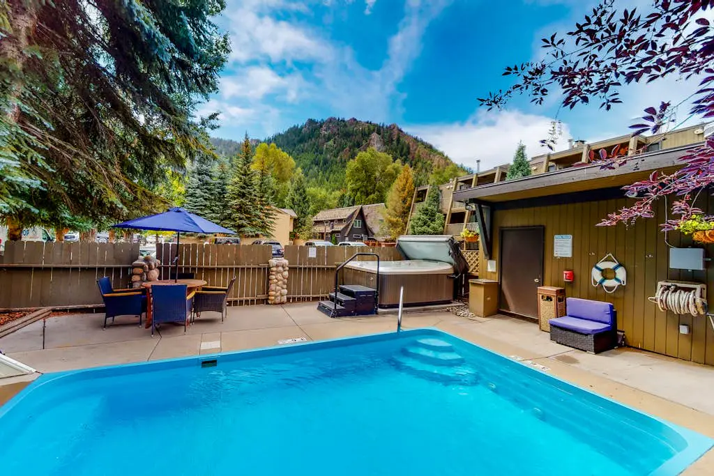 Aspen Mountain Lodge 206