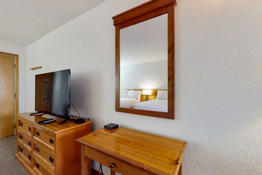 Aspen Mountain Lodge 206