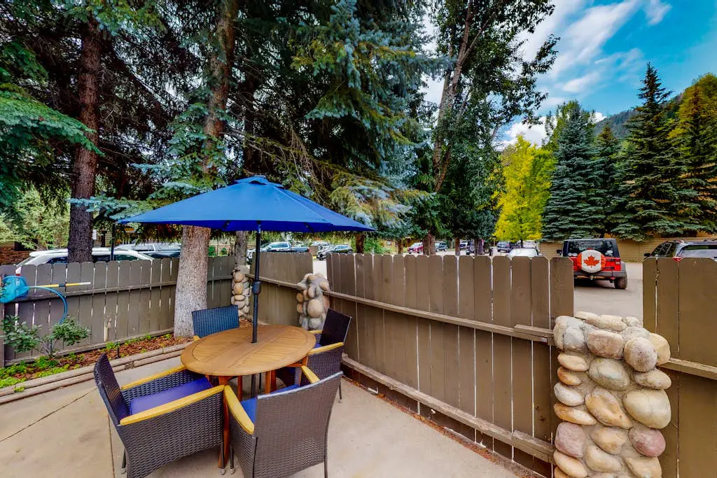 Aspen Mountain Lodge 206