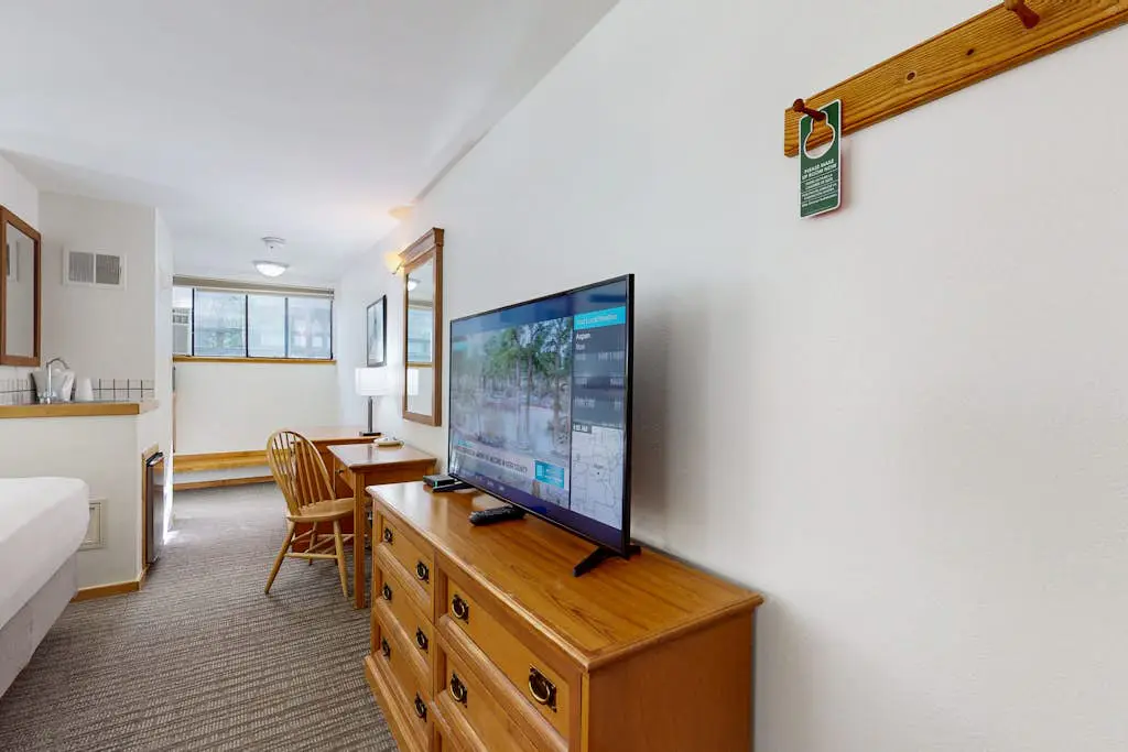 Aspen Mountain Lodge 104