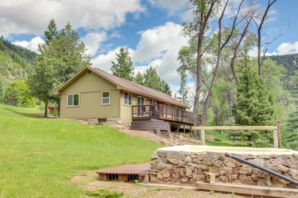 The Cabins at Filoha Meadows