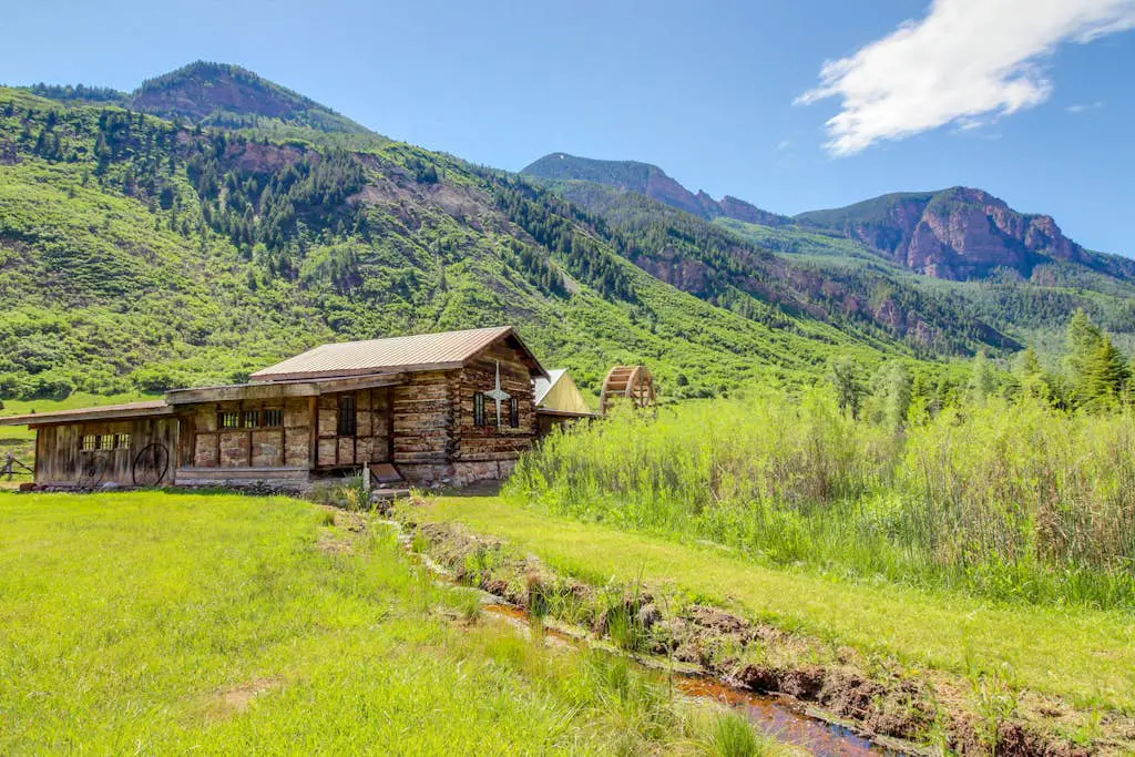 The Cabins at Filoha Meadows