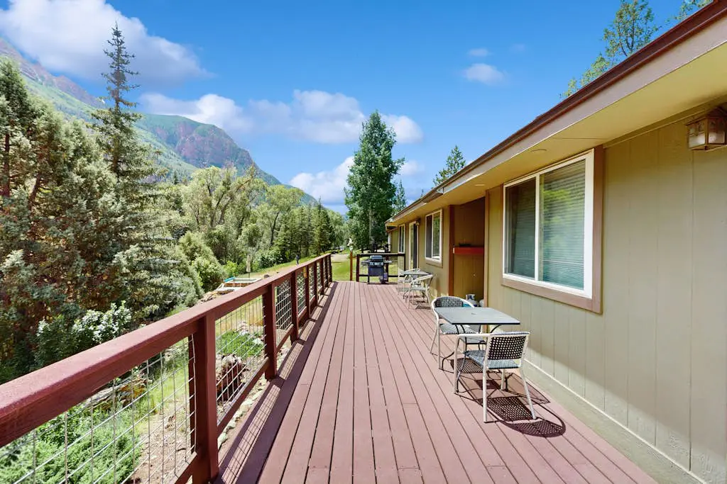 Elephant Mountain Cabin at Filoha Meadows