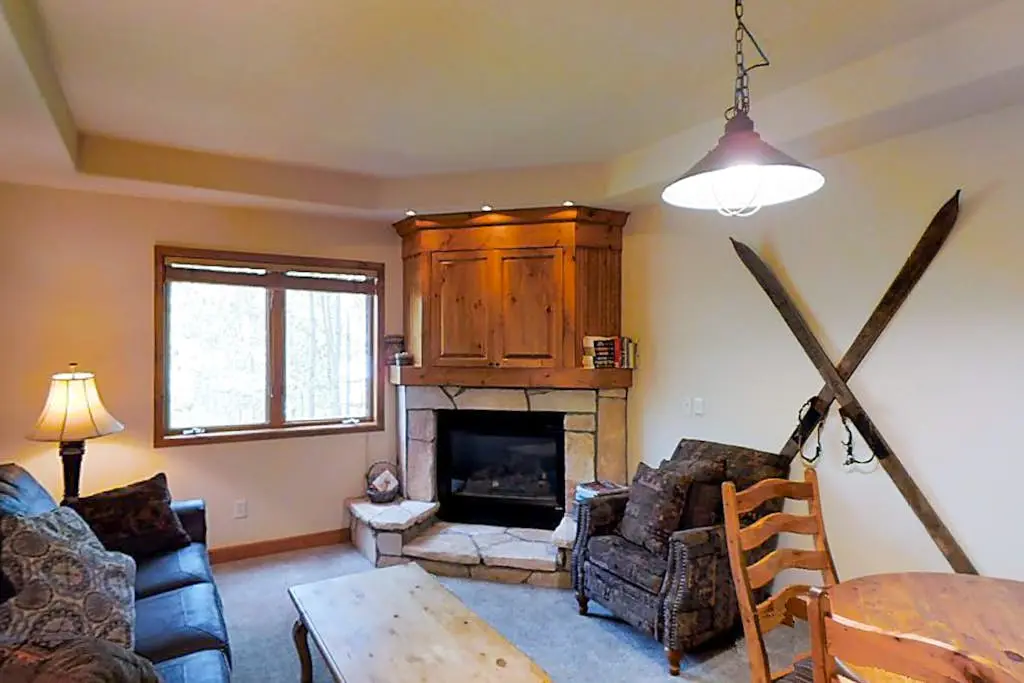 Romance at Riverbends' Snowflake Lift Studio Space with 1 and a half bathrooms