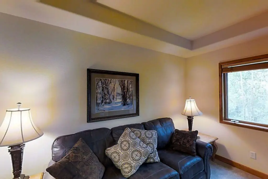 Romance at Riverbends' Snowflake Lift Studio Space with 1 and a half bathrooms