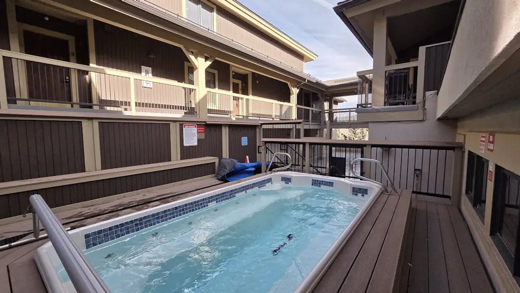 Romance at Riverbends' Snowflake Lift Studio Space with 1 and a half bathrooms