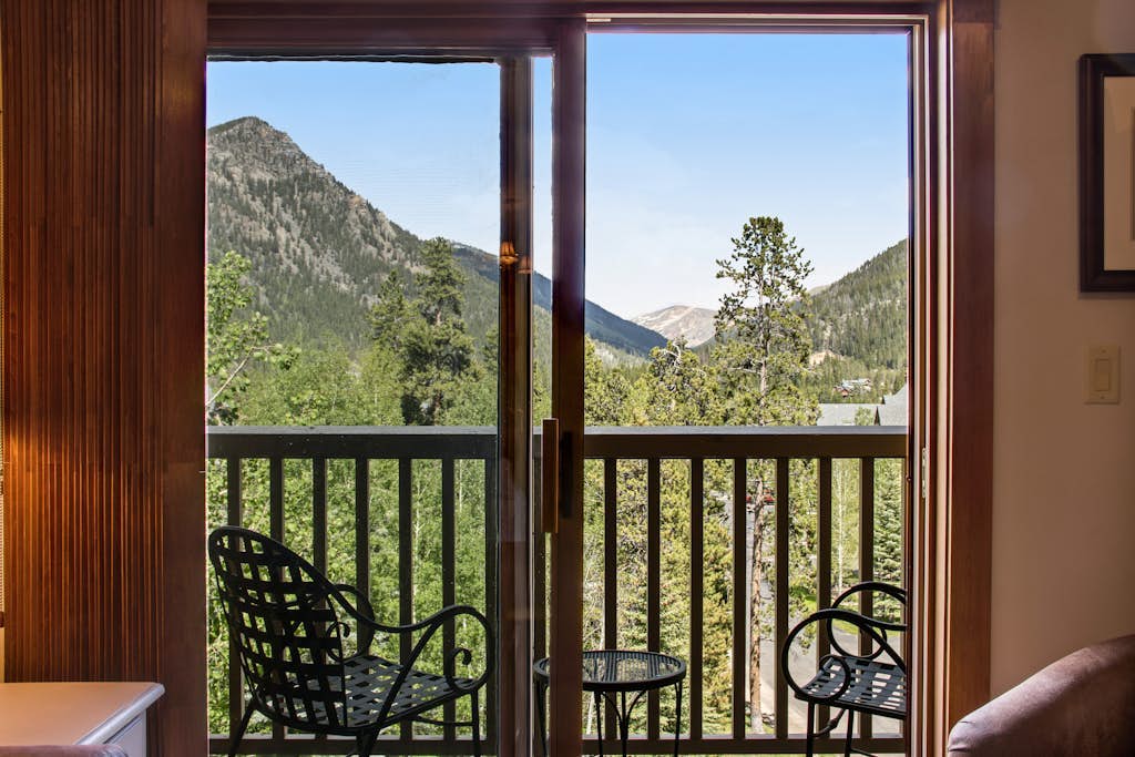 Walk to the Slopes from this Condo with Great Views, Shared Pool, Hot Tub & Sauna