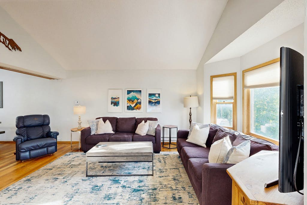 Updated Three-Story Home with Fast WiFi, Fireplace, & Ski Resort Views