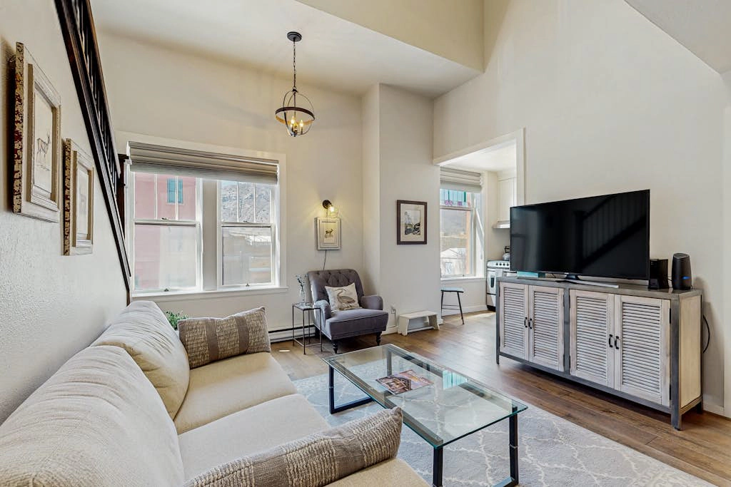 Historic Downtown Luxury Loft - 301
