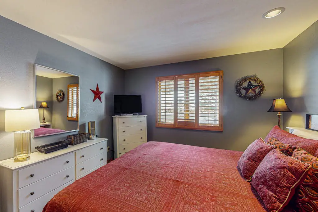 Whispering Pines #306