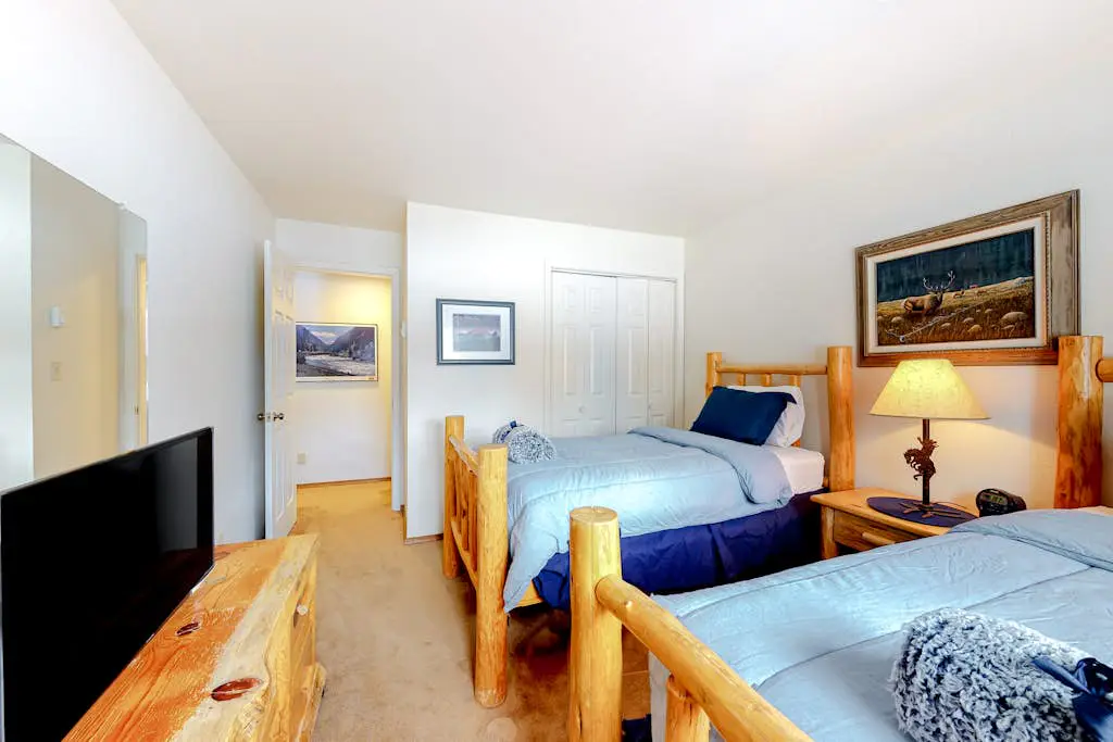 Silverpick #303 - River Rock Retreat