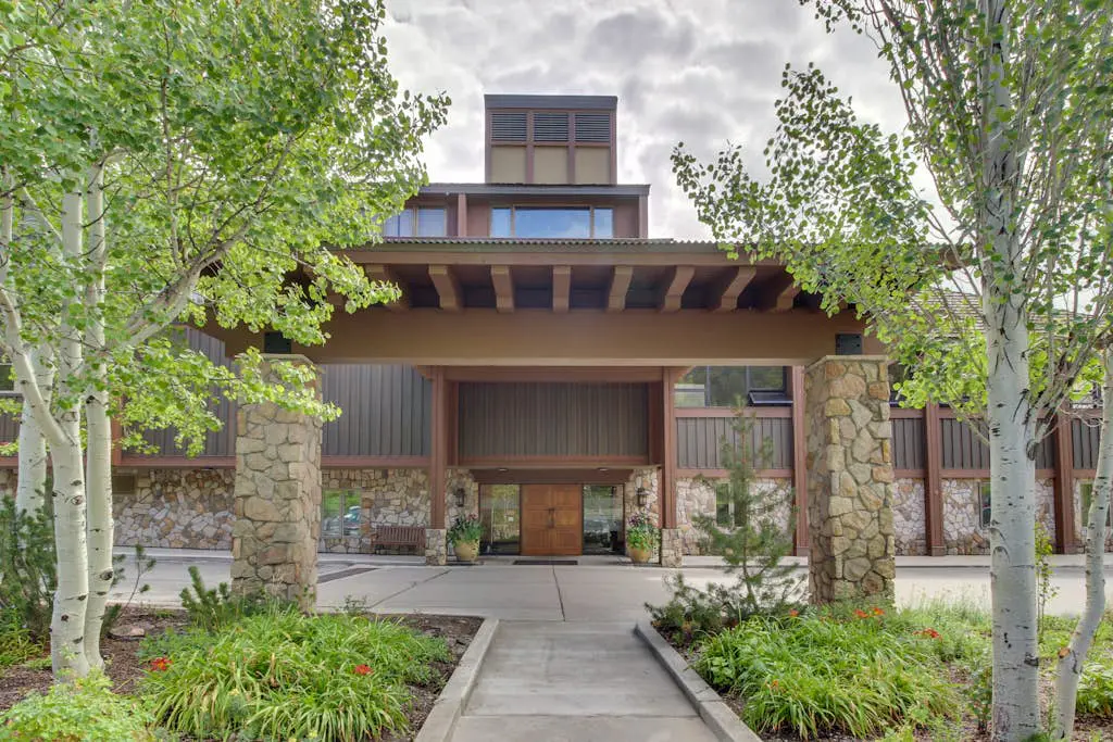 The Lodge at Tamarron #425