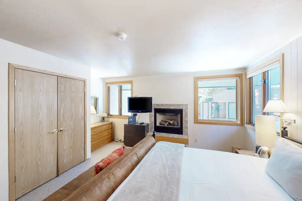 Tamarack 22