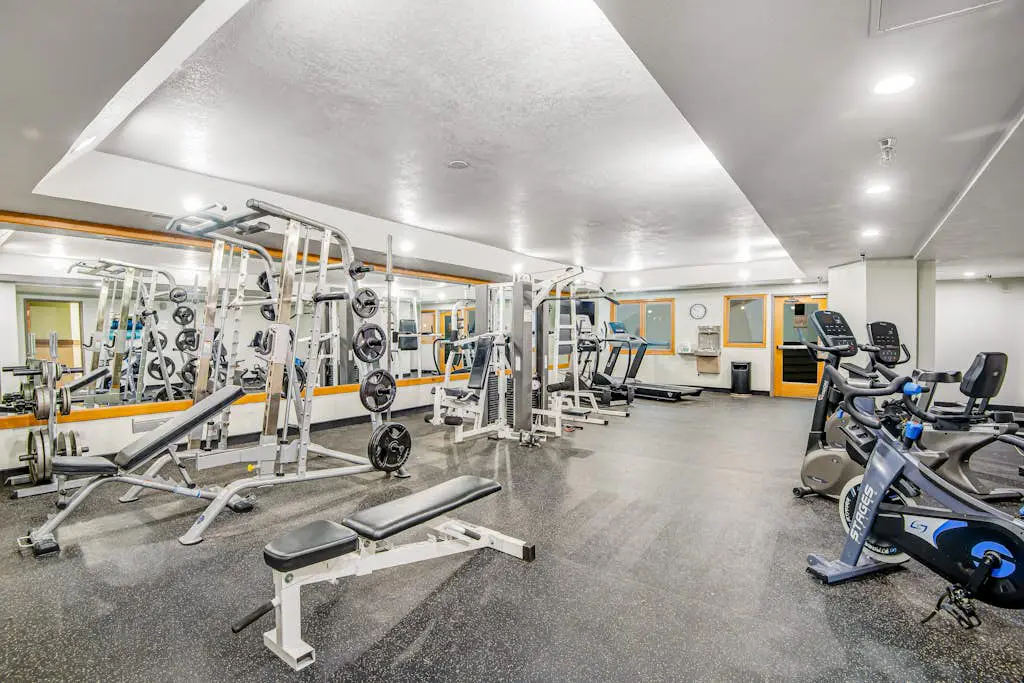 Iron Horse Resort D3084--Studio