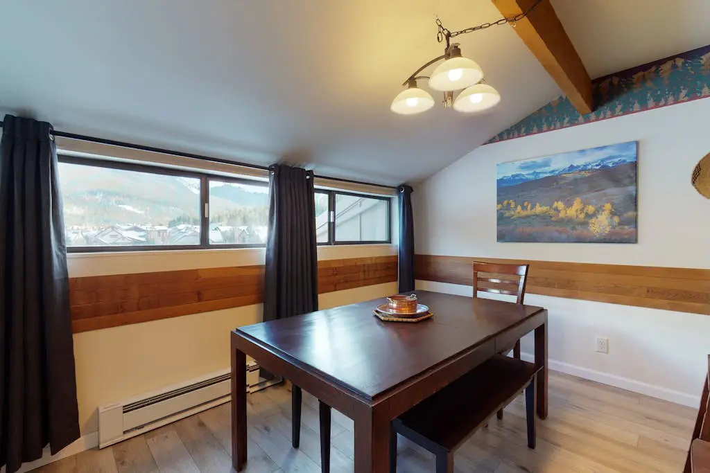Village Point 202