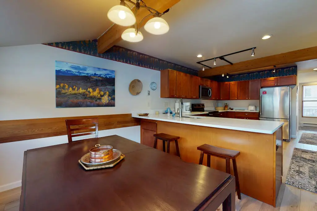 Village Point 202