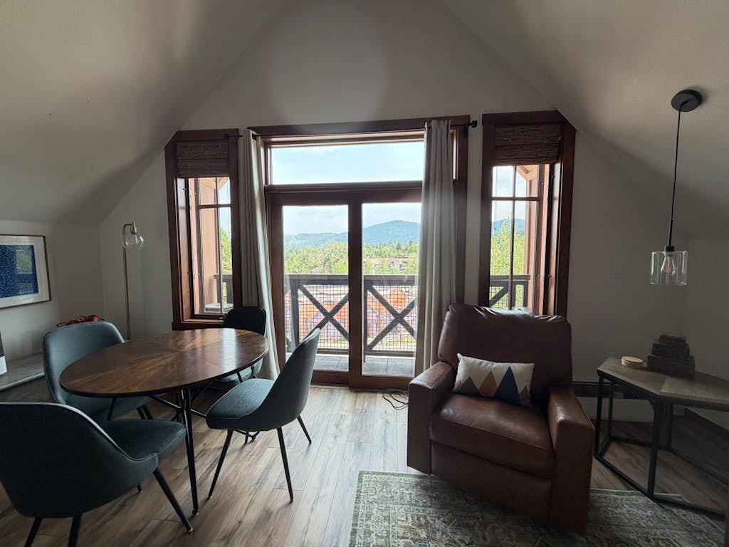Downtown Breckenridge condo with hot tubs, pool & fireplace - walk to lifts