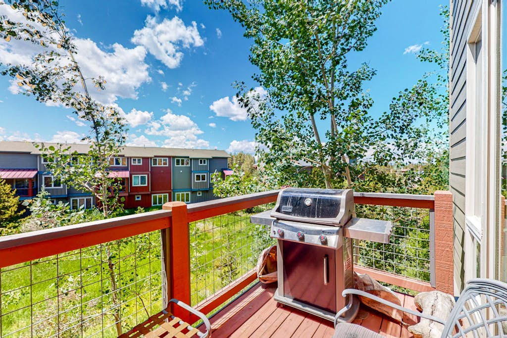 Dog-Friendly Townhouse on Ski Shuttle Route w/Views, Balcony, & Shared Hot Tub