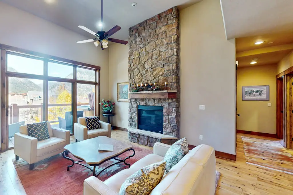 Bears Den Condo Unit 1