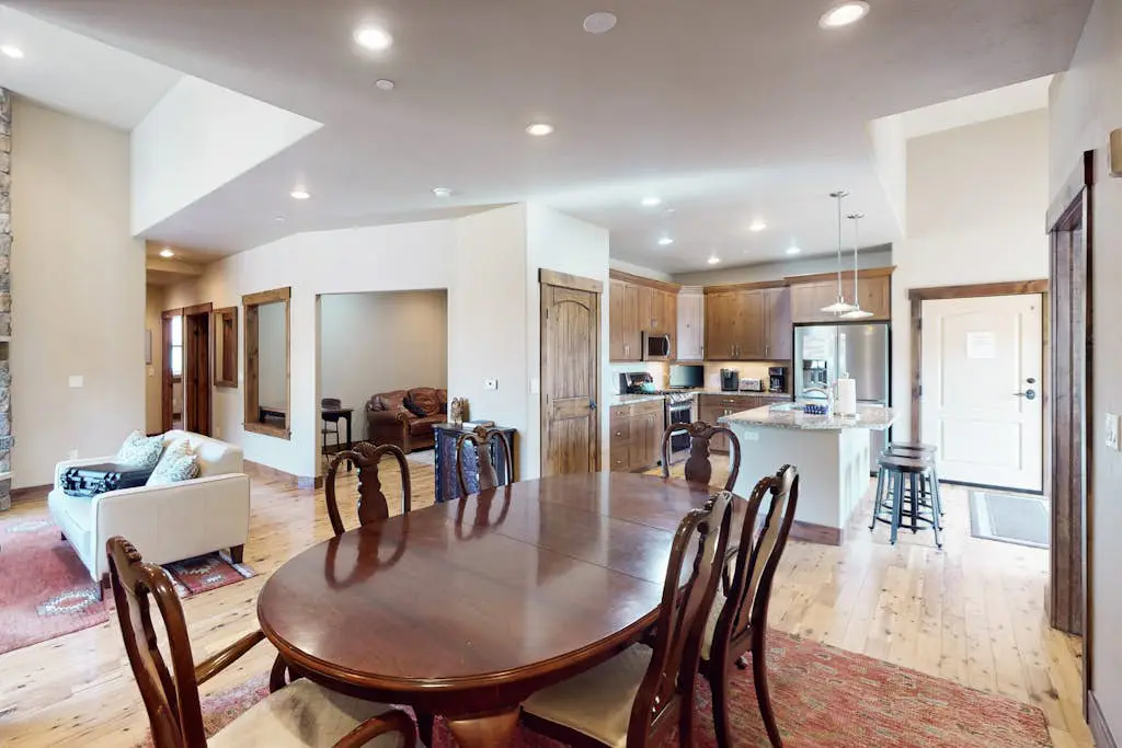 Bears Den Condo Unit 1
