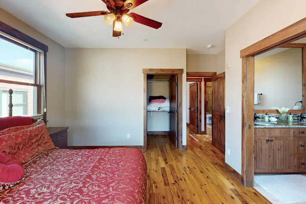 Bears Den Condo Unit 1