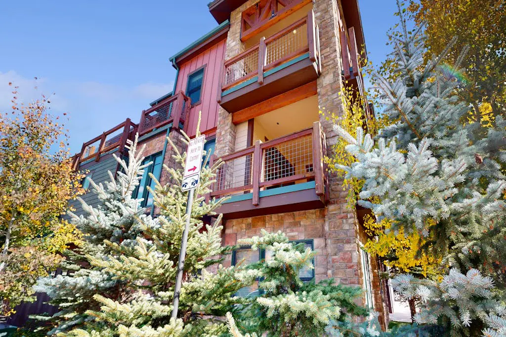Bears Den Condo Unit 1