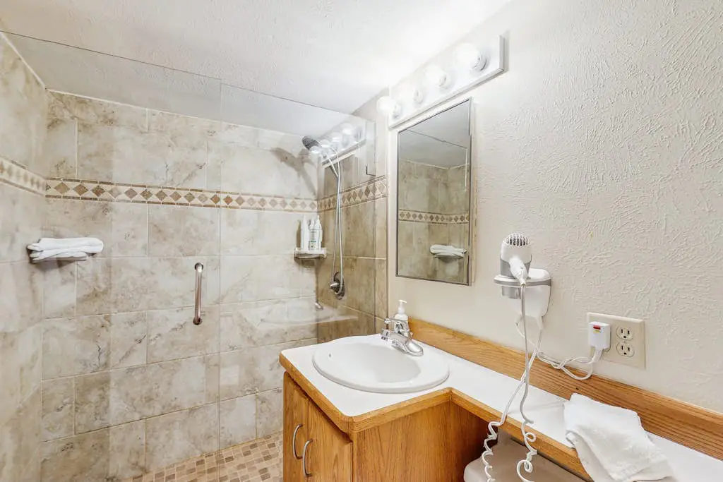 Summit House East 112