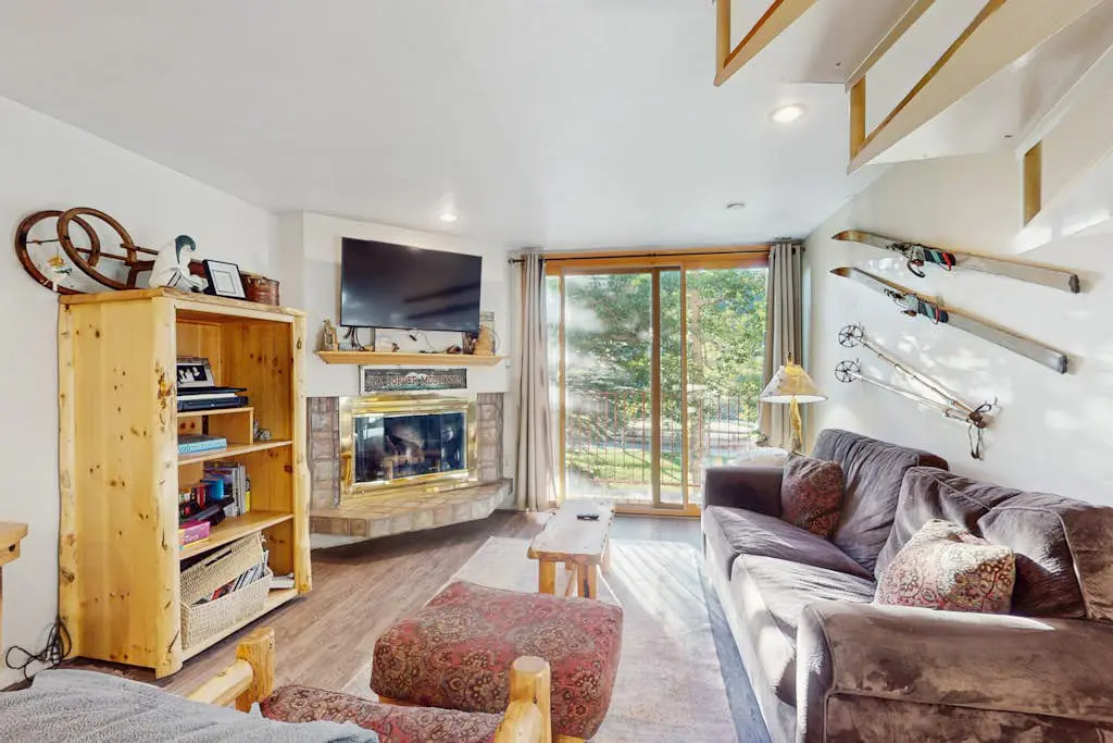 Summit House East 113