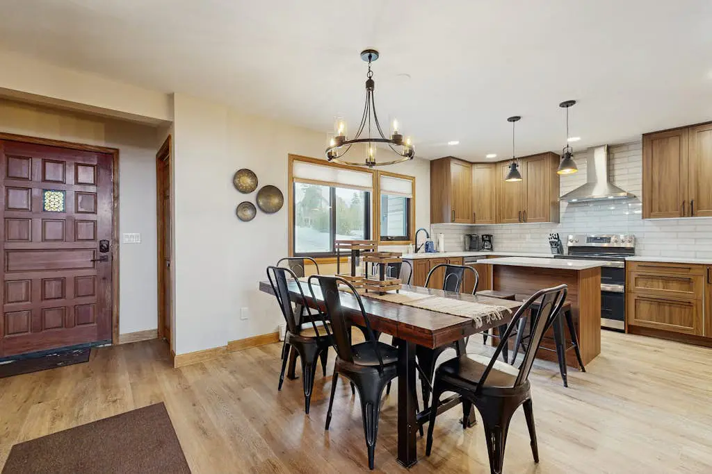 Wapiti Townhouse 3