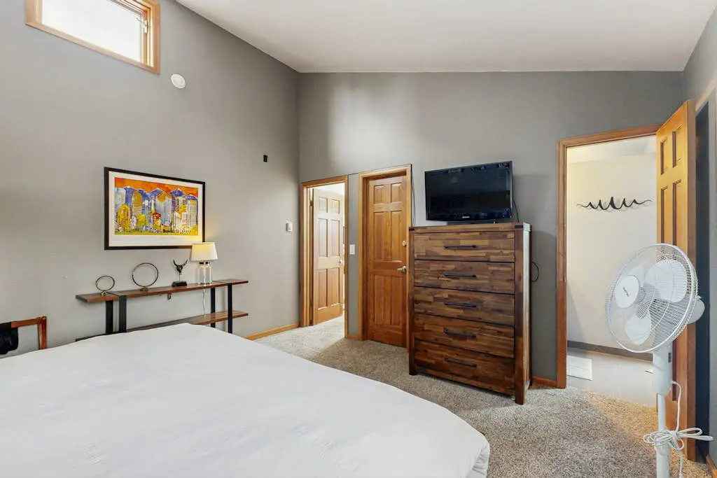 Wapiti Townhouse 3