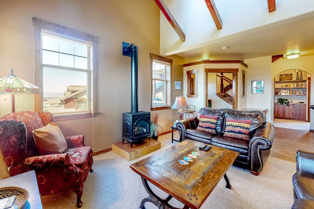Cozens Pointe Circle