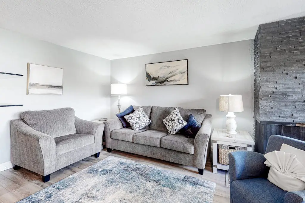 Mountain Meadows 302