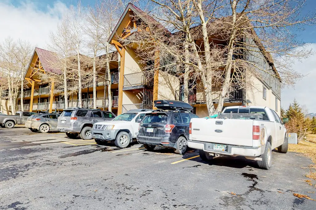 Mountain Meadows 302