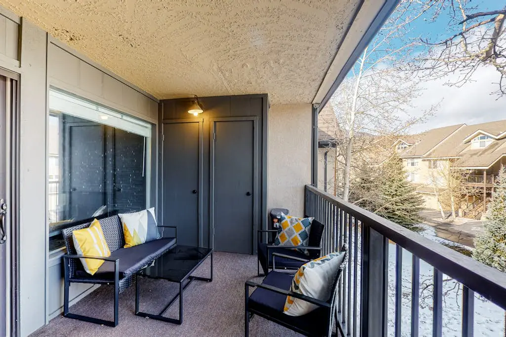 Mountain Meadows 302