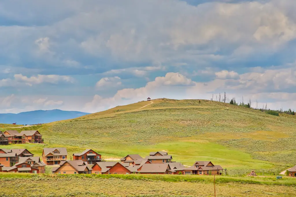 Mountainside 037