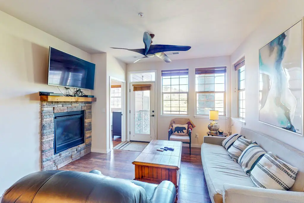 Granby Ranch H103