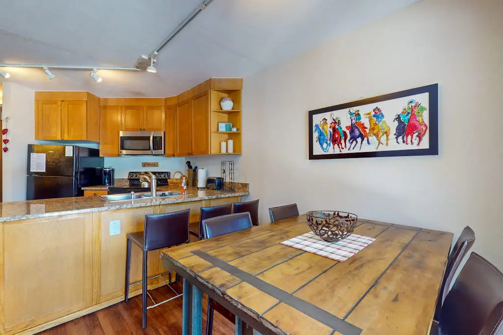 Iron Horse Studio Retreat