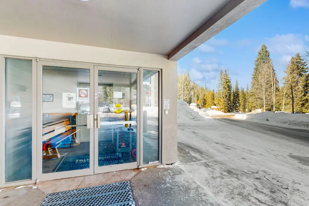 Iron Horse Studio Retreat