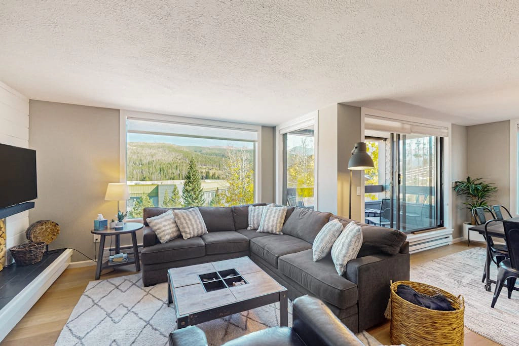 Crisp Mountain Retreat