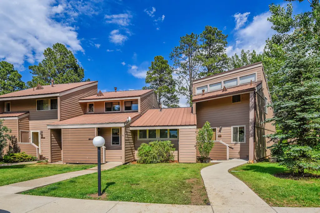 Pines 4013
