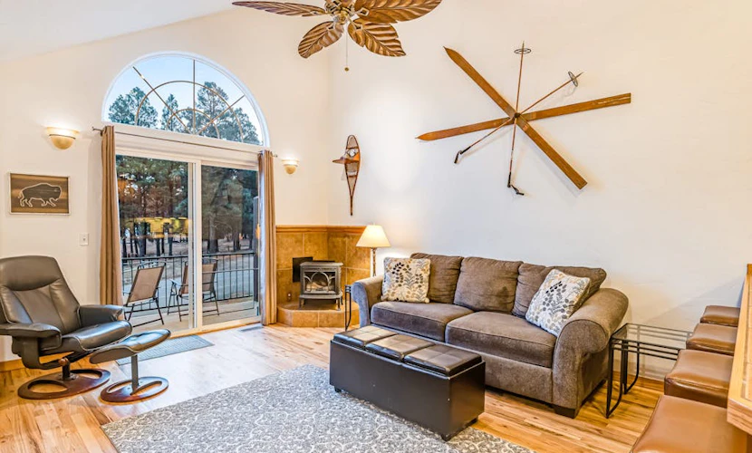 Lakeview escape w/ massive deck, high-speed WiFi, and great location near town