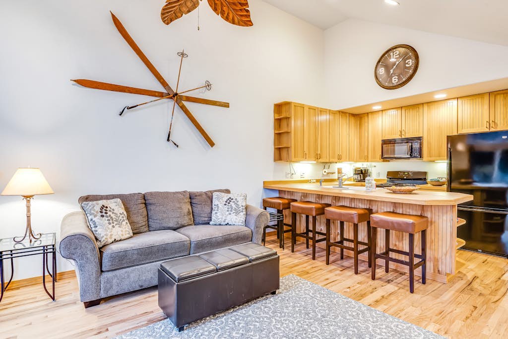 Lakeview escape w/ massive deck, high-speed WiFi, and great location near town