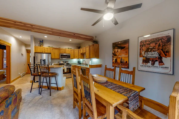 Condo Just Steps from a Free Ski Shuttle, Shared Pool and Hot Tubs