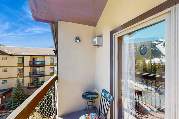 Chic mountain condo with ski area views, indoor pool & hot tub, shuttle to lifts