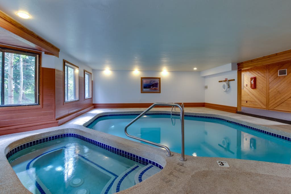 Ski-in/ski-out home with pool, hot tub, sauna, washer/dryer, & private balcony