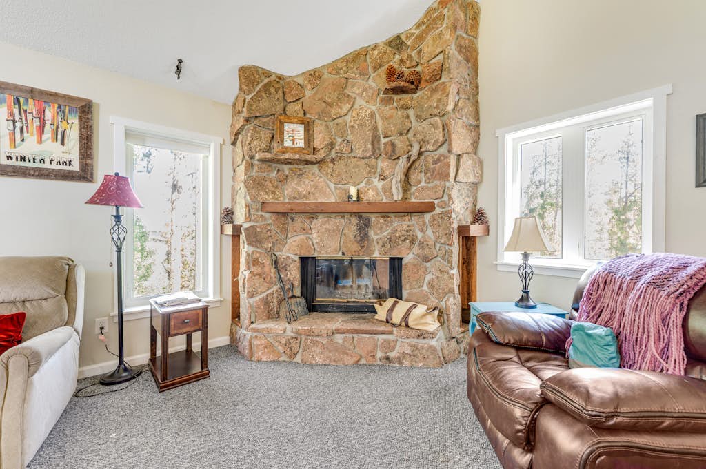 Two-story dog-friendly getaway with WiFi, wood-burning fireplace, & washer/dryer
