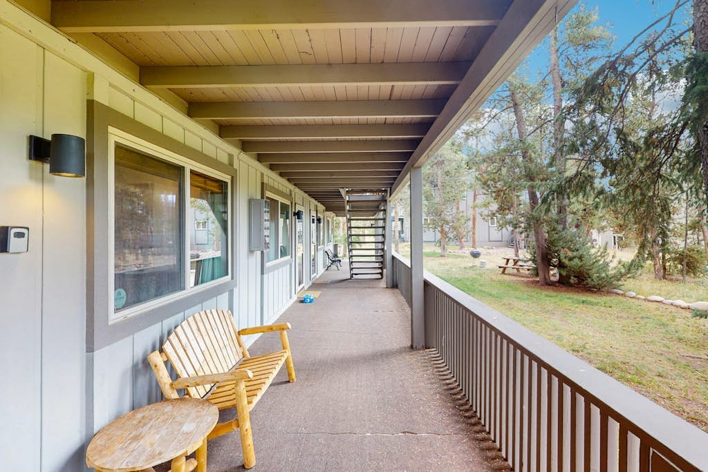 Walkable, well-appointed riverside condo with pool