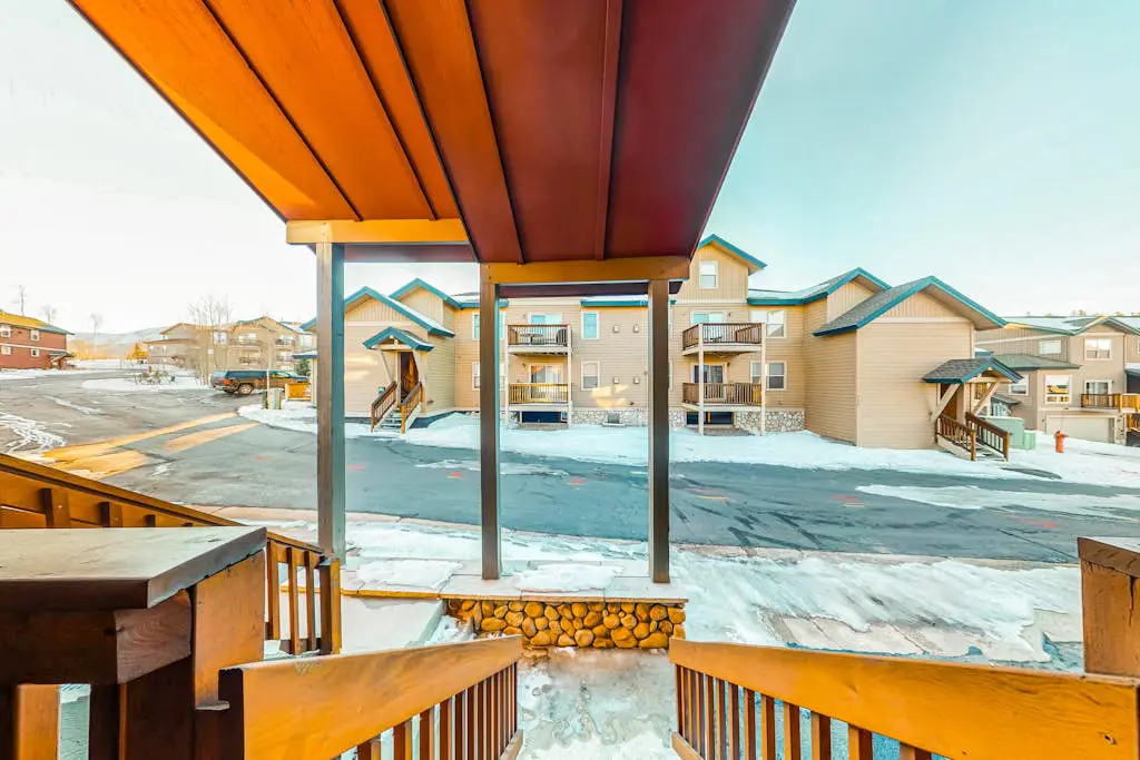Prospector Village 105C